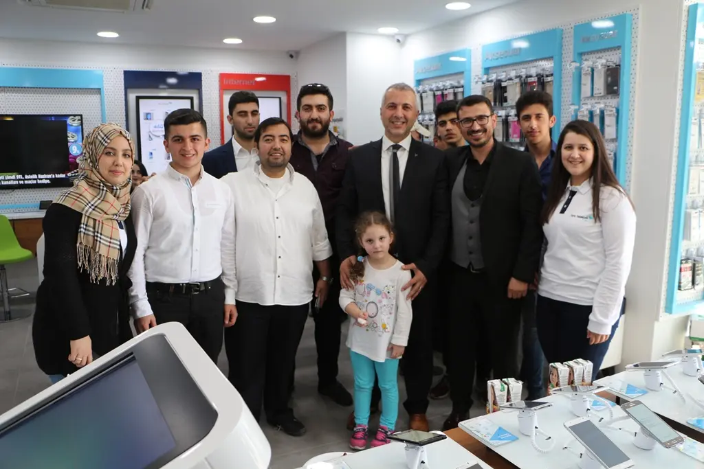 Haber: Yenilenen Türk Telekom Hendek Şubesi Açıldı - Galeri-1