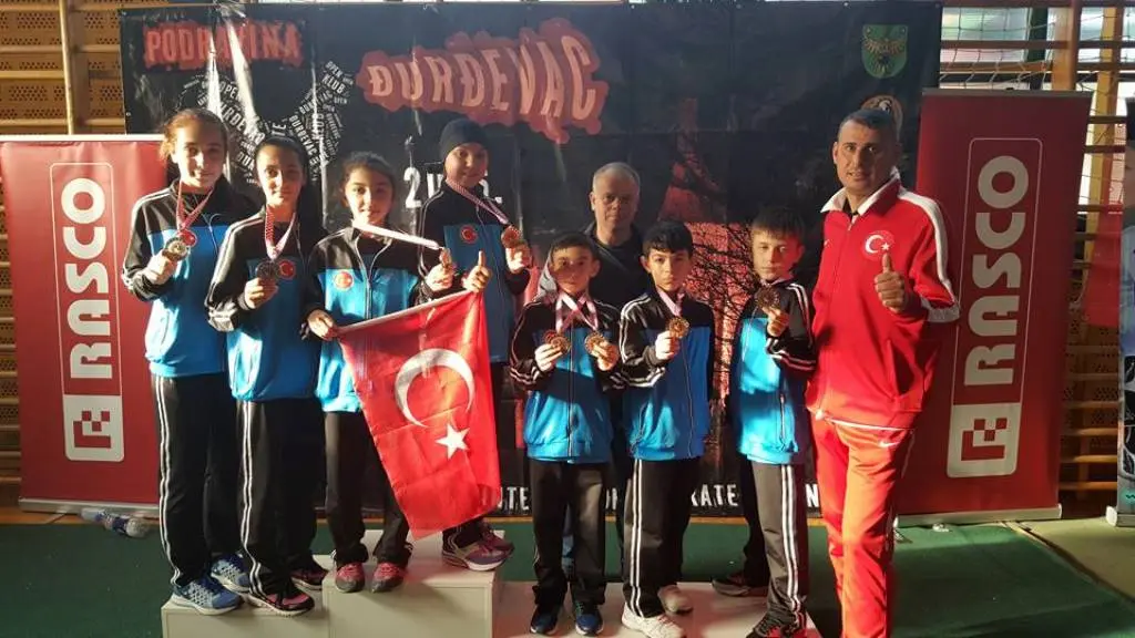 Haber: Hendek’li Yıldız Karateciler Yedide Yedi Yaptı - Öne Çıkan
