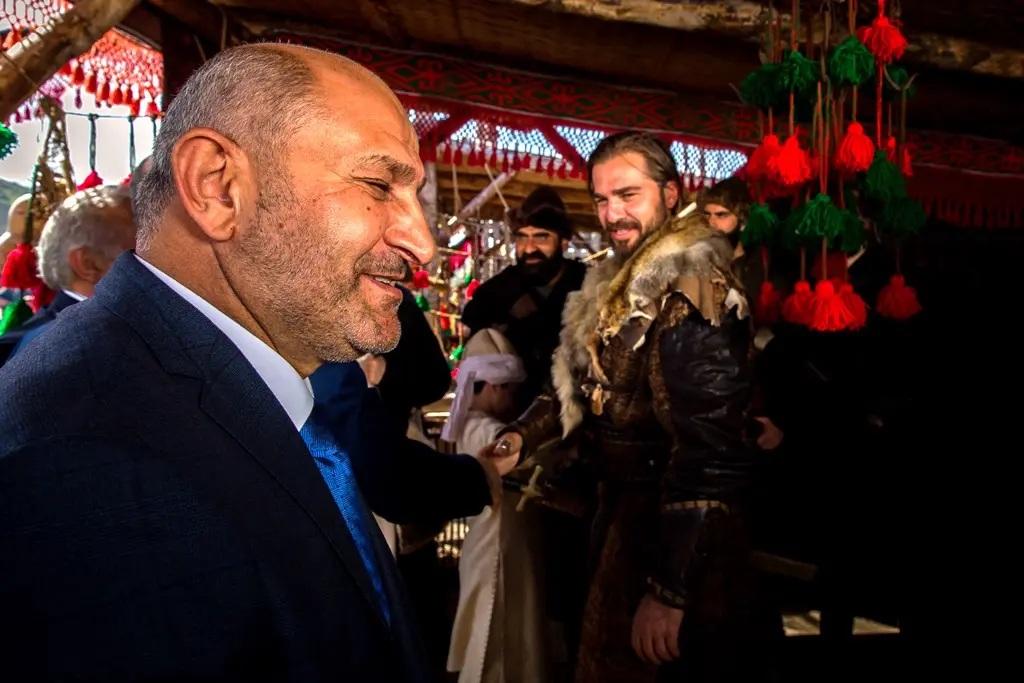 Haber: Püsküllü Diriliş Ertuğrul Dizi Setini Ziyaret Etti - Öne Çıkan