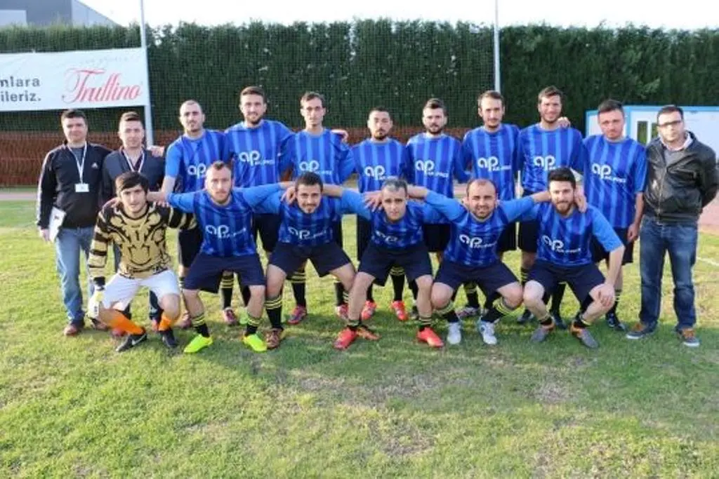 Haber: 2.OSB Futbol Turnuvası Start Aldı - Galeri-3