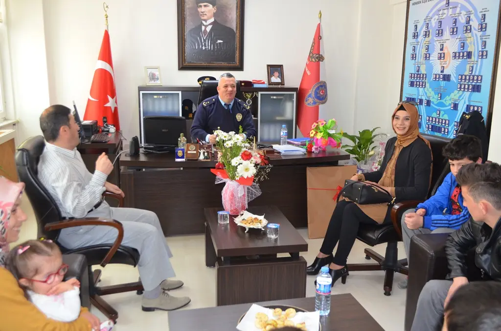 Haber: Özel Çocuklardan Duygulandıran Polis Haftası Hediyesi - Galeri-2