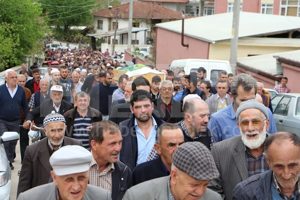 Haber: Şentürk ve Tora Dualarla Son Yolculuklarına Uğurlandılar - Galeri-1