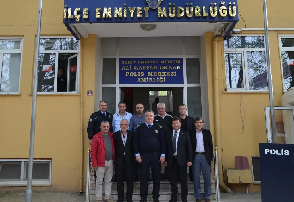 Haber: Spor Klüplerinden Ve Haberhendek’ten Emniyete Ziyaret - Öne Çıkan