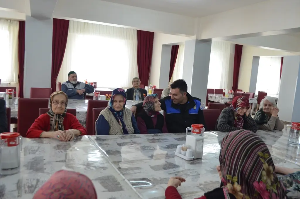 Haber: Emniyet Huzur Evi Sakilerini Ziyaret Etti - Öne Çıkan
