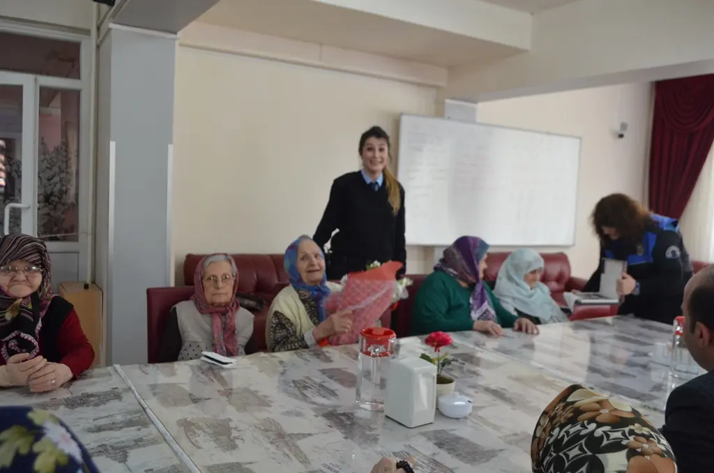 Haber: Emniyet Huzur Evi Sakilerini Ziyaret Etti - Galeri-1