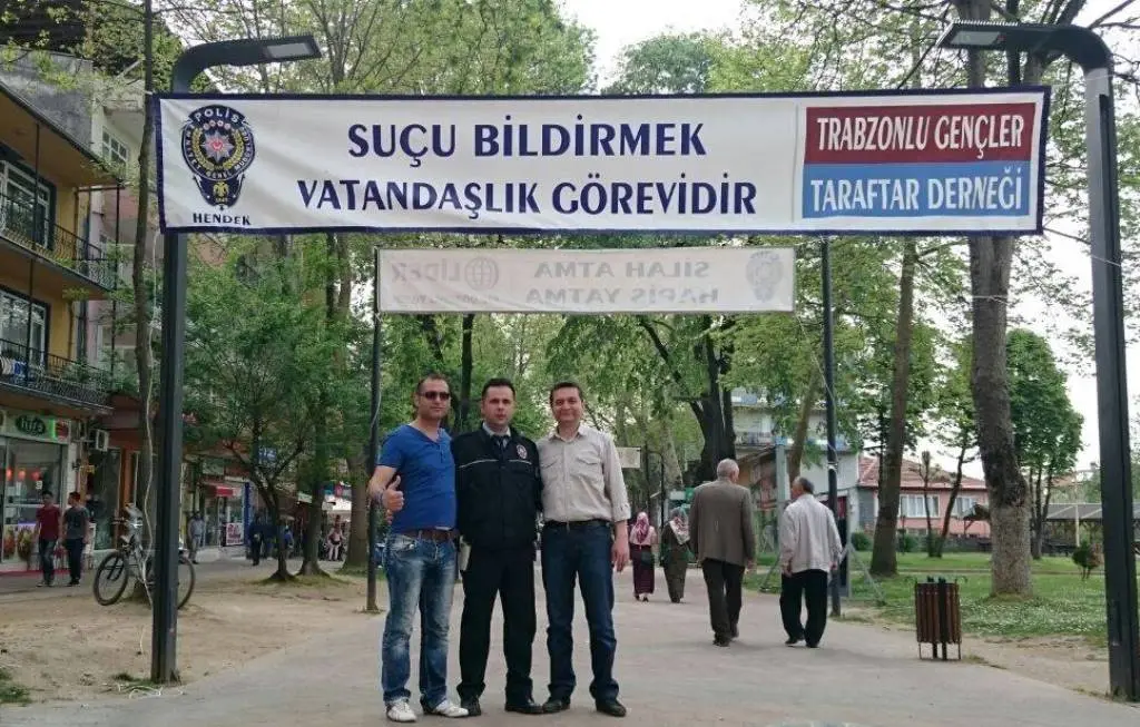 Haber: Trabzonspor Taraftar Derneğinden Polise Destek - Galeri-1
