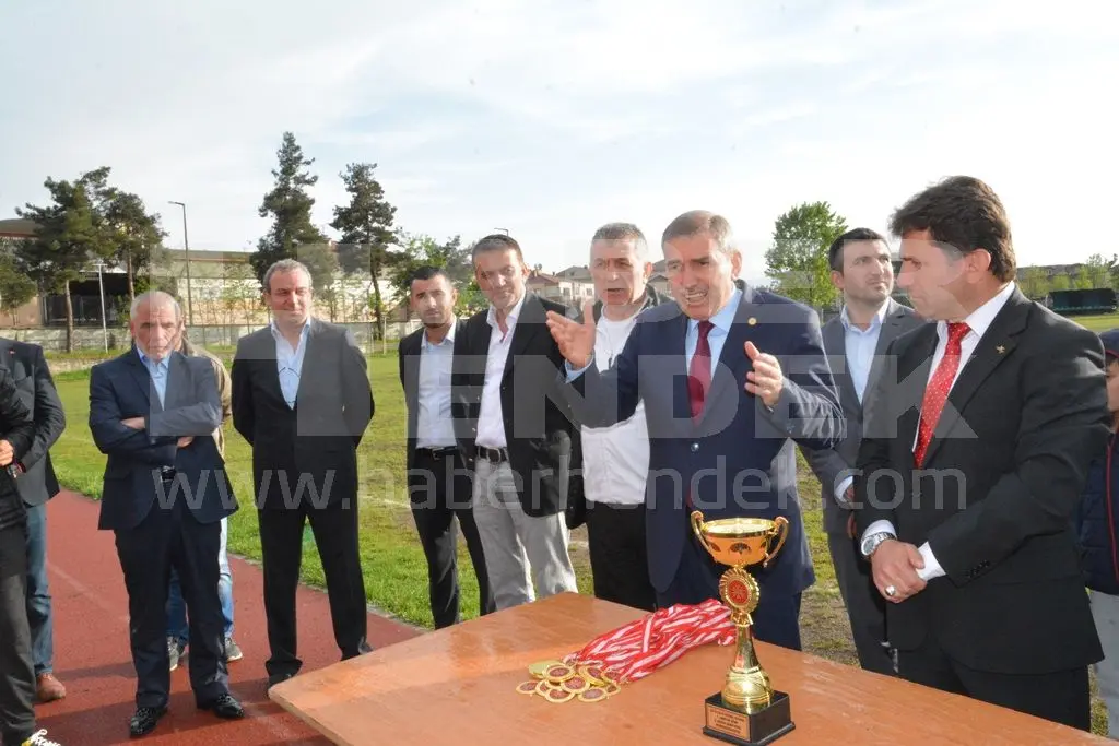 Haber: Şampiyon Boğazspor Kupasına Kavuştu - Galeri-3