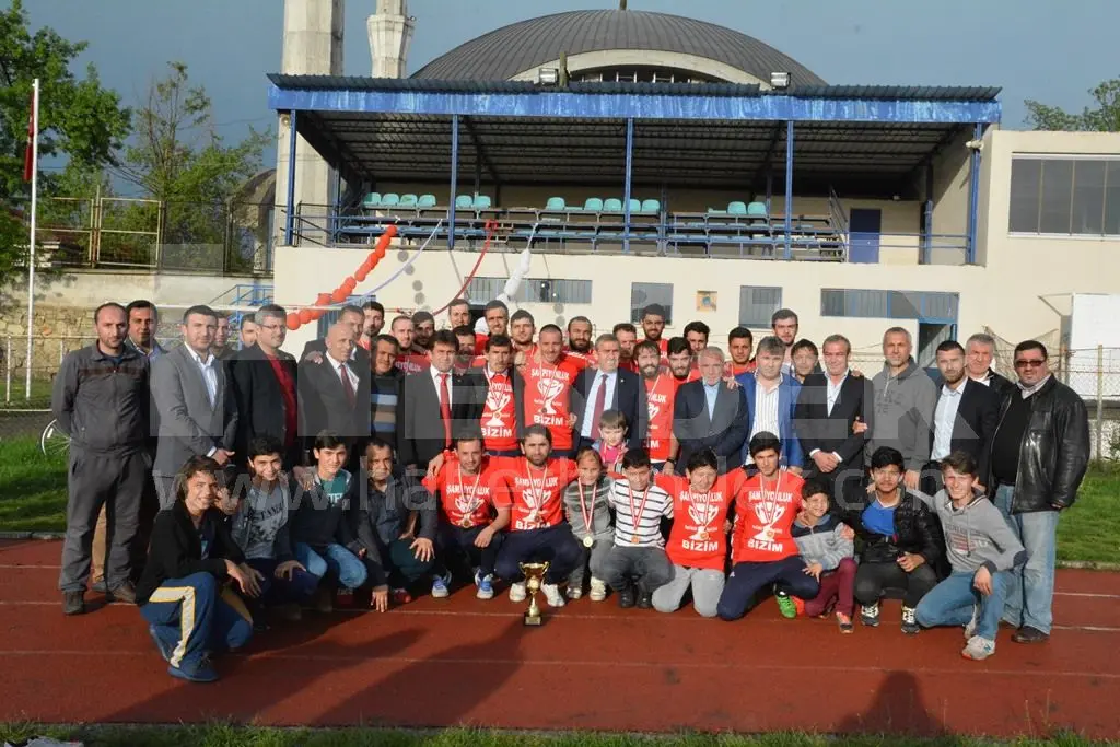Haber: Şampiyon Boğazspor Kupasına Kavuştu - Galeri-25