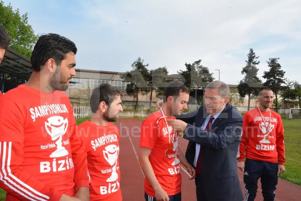 Haber: Şampiyon Boğazspor Kupasına Kavuştu - Galeri-16