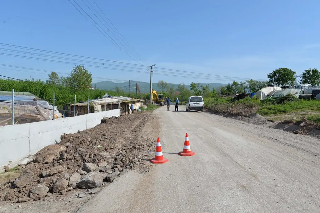Haber: Hendek Akpınar’da yollar genişliyor - Galeri-1