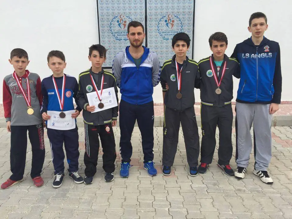 Haber: Hendek Belediyesi Karate Takımı Gürledi - Galeri-2