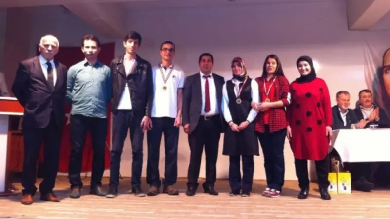 Haber: Bölge Finalinde Hendek Anadolu Lisesi Birinci Oldu‏ - Öne Çıkan