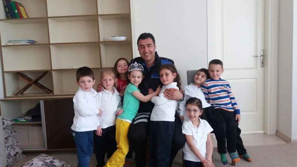 Haber: İrfan Mektebi Öğrencileri Polis Abilerini Çok Sevdi - Galeri-2