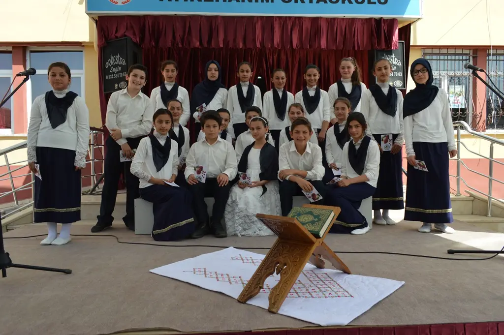 Haber: Atikehanım Ortaokulundan Kutlu Doğum Programı - Galeri-2