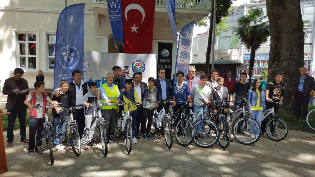 Haber: Hendek’te Bisiklet Turuna Yoğun İlgi - Galeri-12