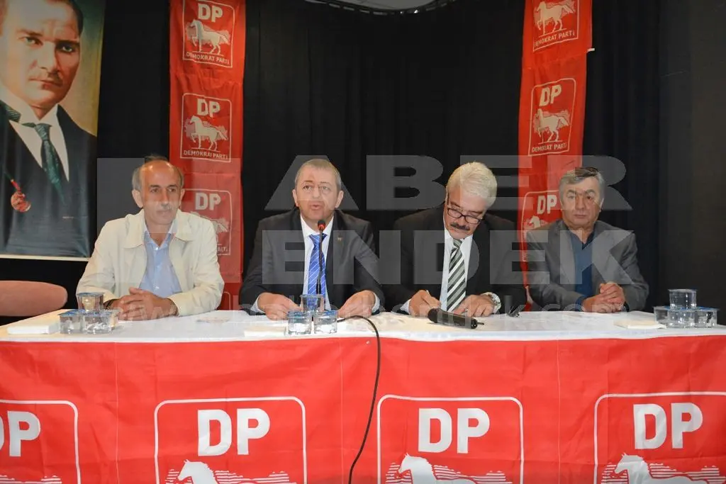 Haber: Demokrat Parti Hendek'te Bayrağı Akıcı Devraldı - Galeri-1