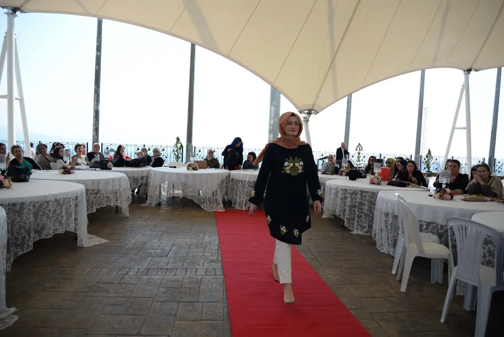 Haber: Ala Butik’ten muhteşem defile - Galeri-3
