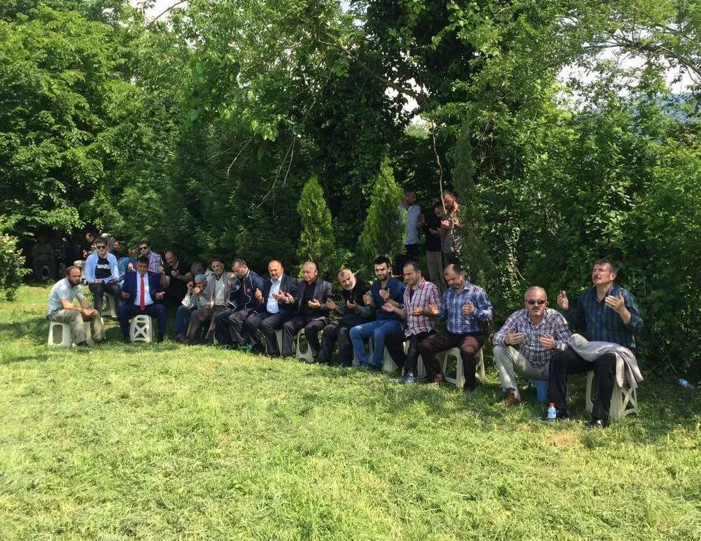 Haber: Akçay, Ölümünün 7.Yılında Mezarı Başında Dualarla Anıldı - Galeri-5