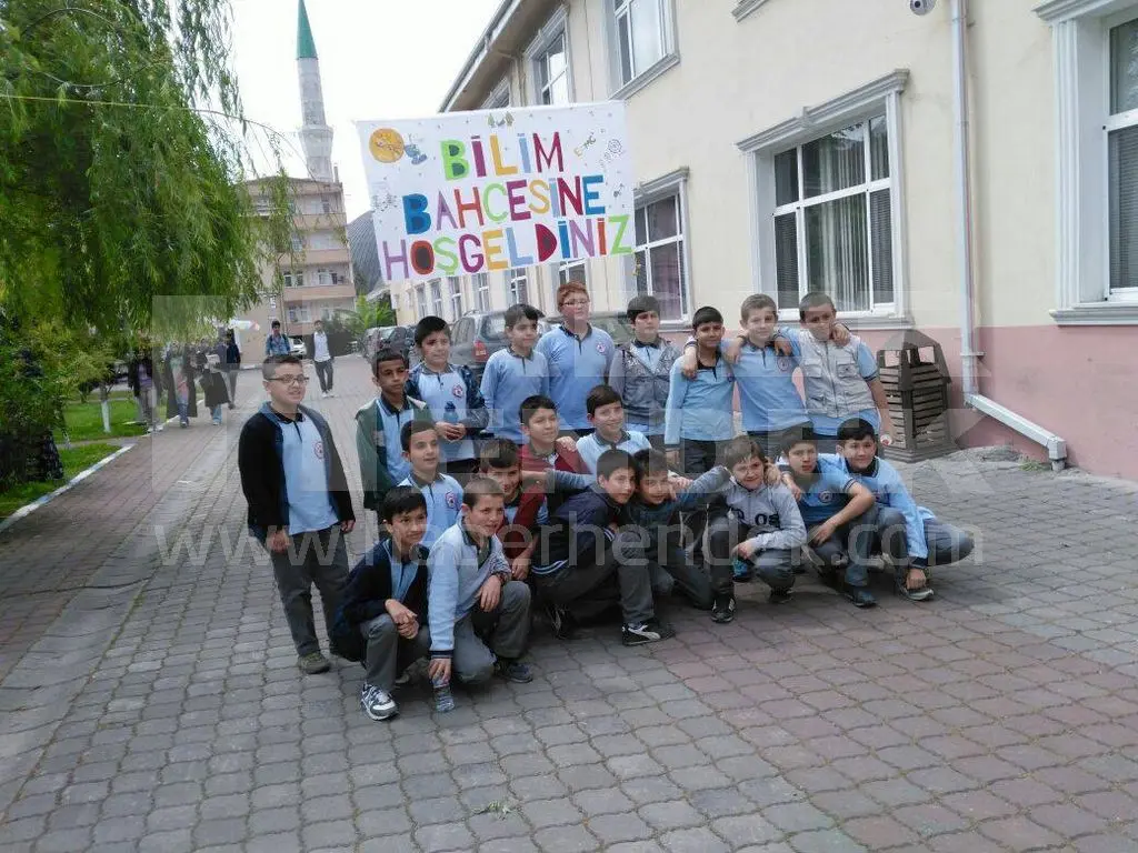 Haber: Eğitim Fakültesi Öğrencilerinden Bilim Şenliği - Galeri-3
