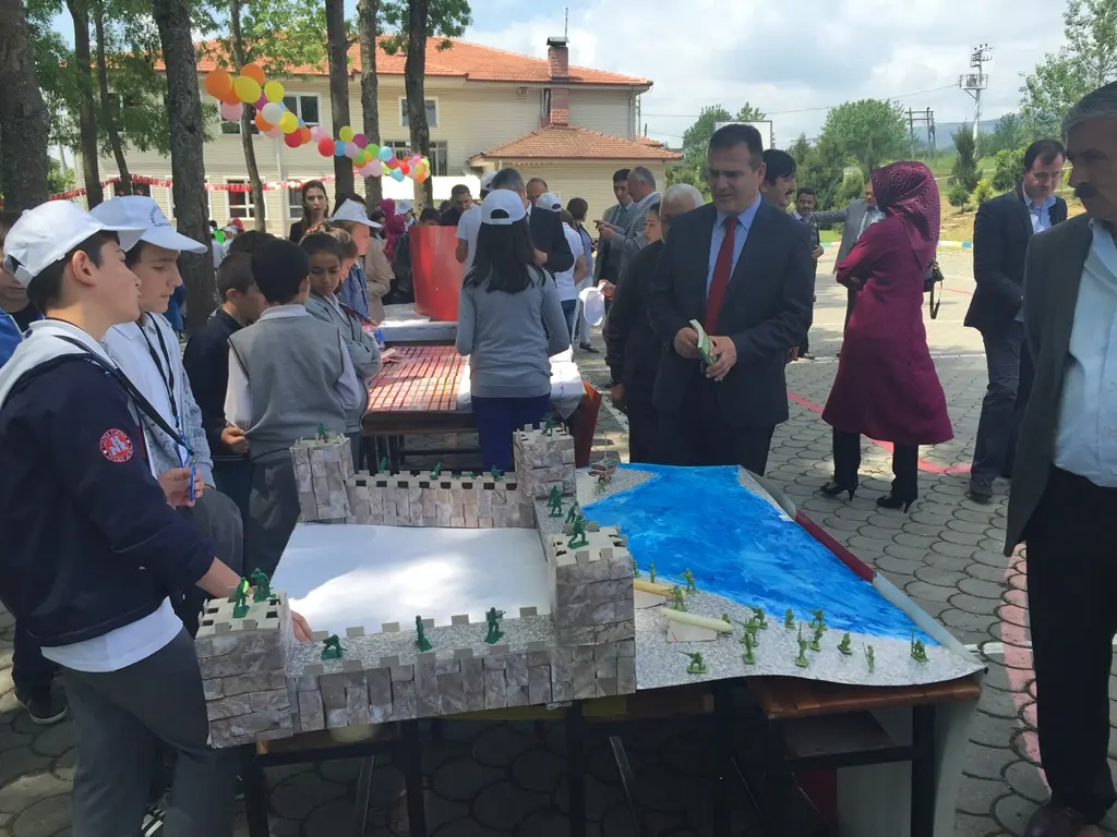 Haber: Kaymakam Akbıyık Tubitak Bilim Fuarına Katıldı - Galeri-5