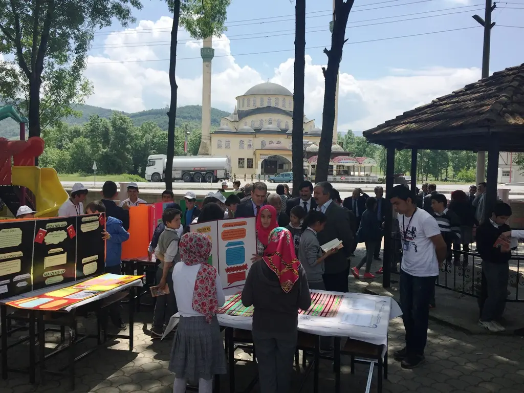 Haber: Kaymakam Akbıyık Tubitak Bilim Fuarına Katıldı - Galeri-4