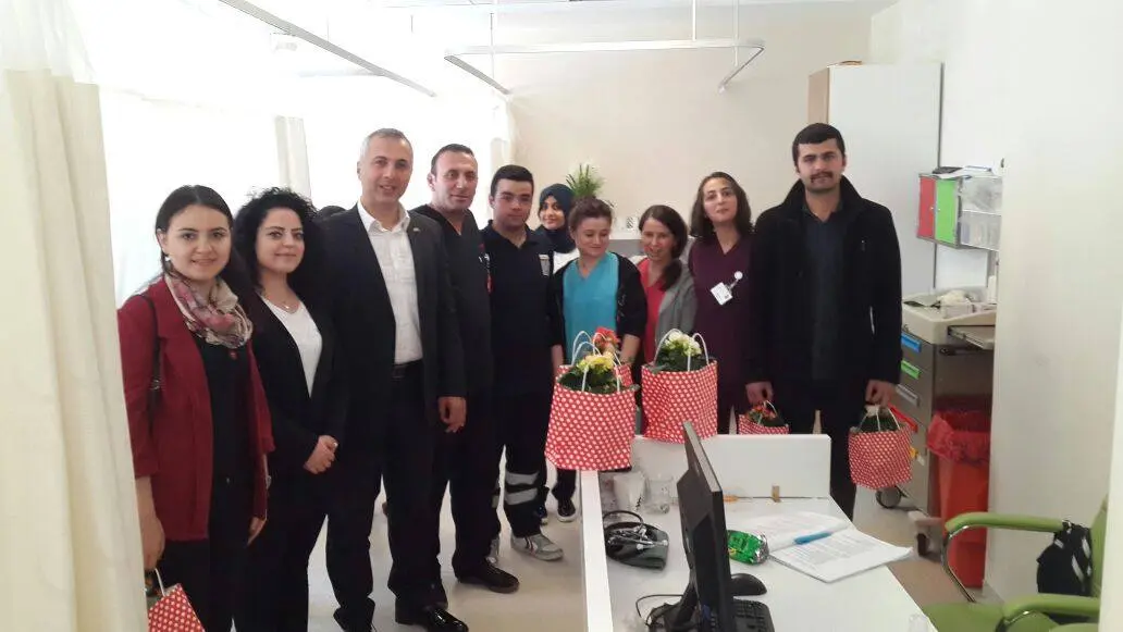 Haber: Babaoğlu ve Ülkücü Gençler Hemşirelerin gününü kutladı - Galeri-1