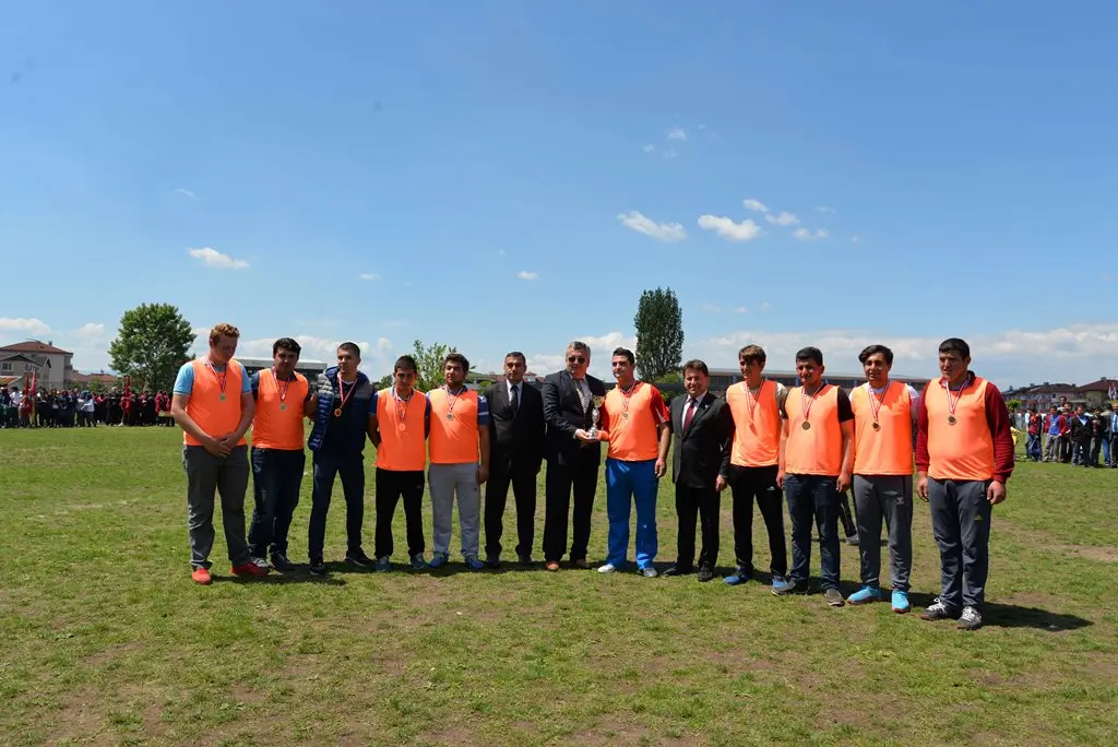 Haber: 19 Mayıs Hendek’te coşku ile kutlandı - Galeri-4