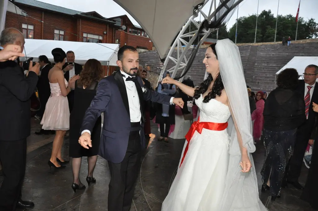 Haber: Çiğdem ve Emre Bir Ömür Hayata Yelken Açtılar - Galeri-3