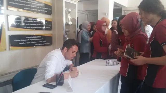 Haber: Kardeş okullardan ‘Çanakkale Merhamet Destanı Söyleşlisi ’ - Galeri-3