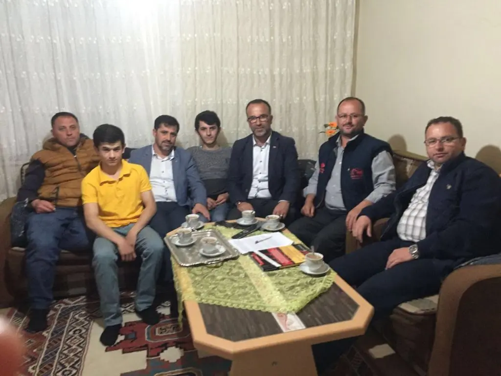 Haber: AK Parti Hendek Teşkilatı Mahalle Gezilerinde - Öne Çıkan