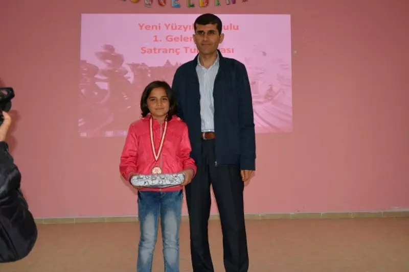 Haber: Yeniyüzyıl İlkokulu Satranç Turnuvasına Ev Sahipliği Yaptı - Galeri-8