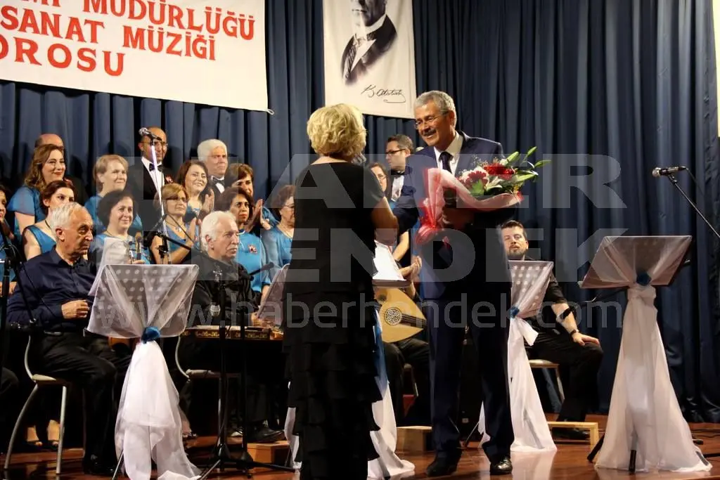 Haber: Türk Sanat Müziği Korosu İkinci Kez Sahne Aldı - Galeri-5