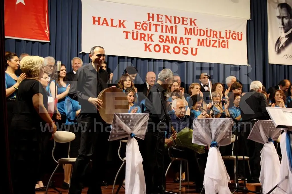 Haber: Türk Sanat Müziği Korosu İkinci Kez Sahne Aldı - Galeri-4