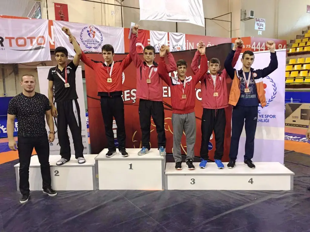 Haber: Hendek Güreş, Türkiye Şampiyonu - Galeri-2