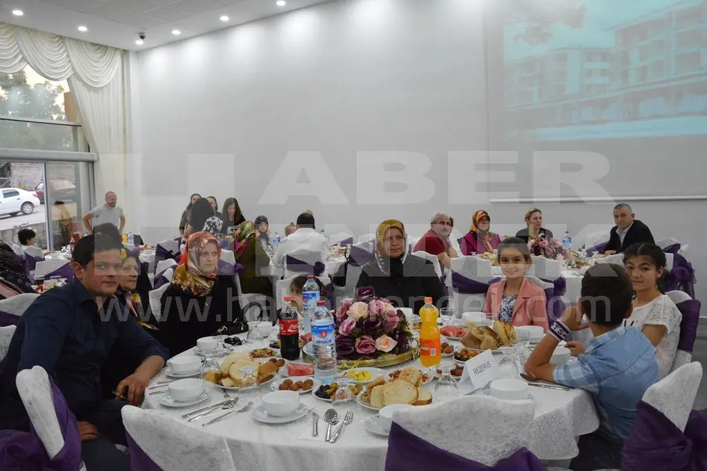 Haber: Tutkunlar Yapı’nın İftarına Yoğun İlgi - Galeri-9