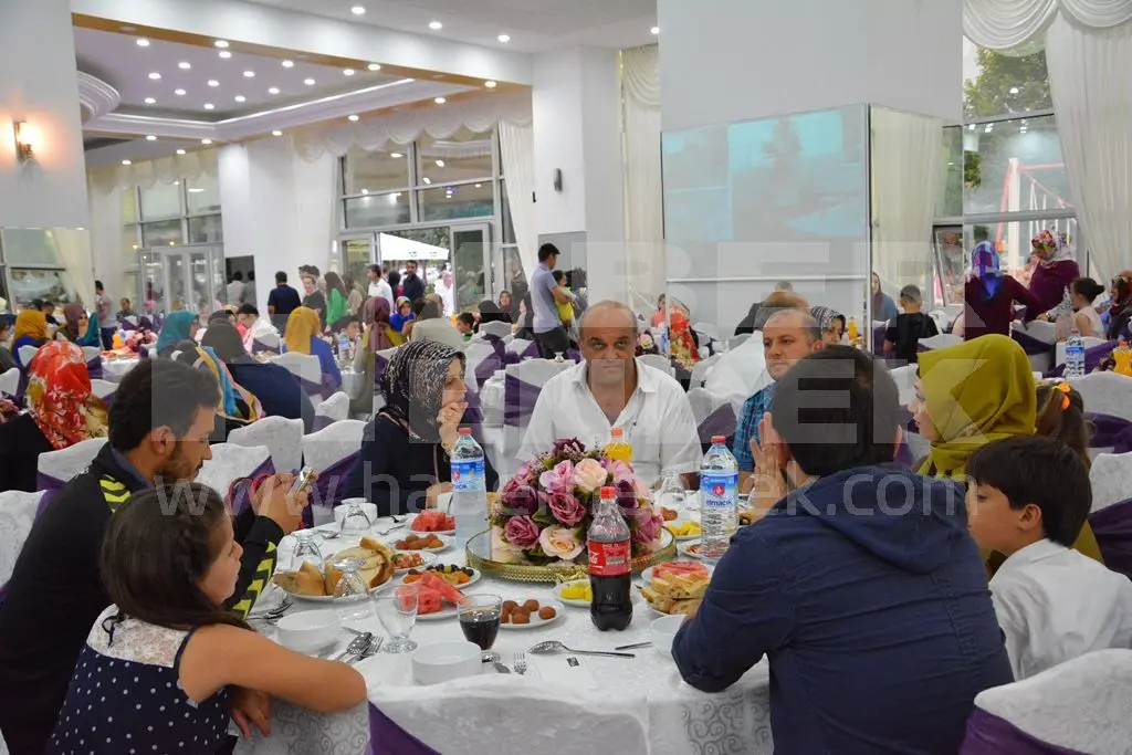 Haber: Tutkunlar Yapı’nın İftarına Yoğun İlgi - Galeri-10