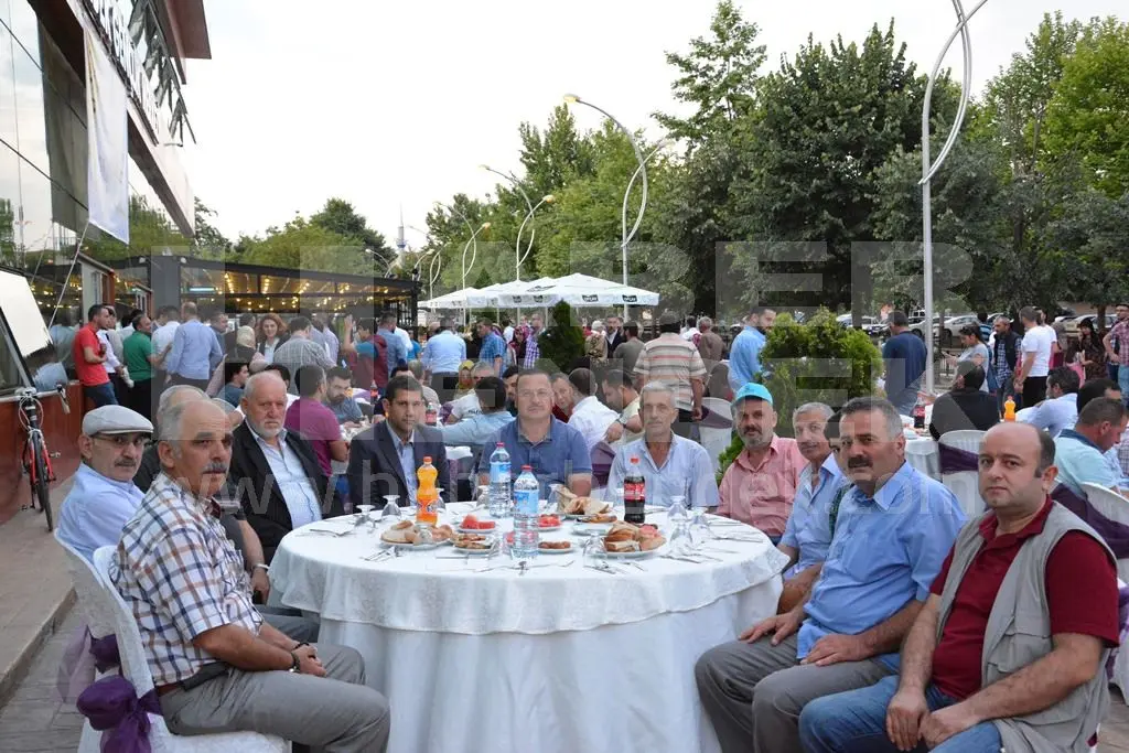 Haber: Tutkunlar Yapı’nın İftarına Yoğun İlgi - Galeri-5