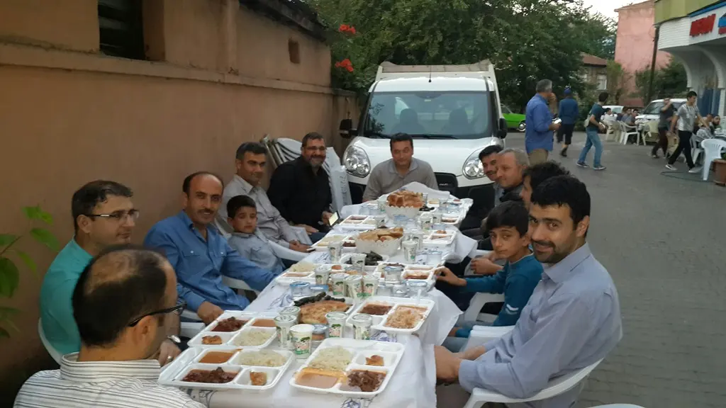 Haber: Çevre Eğitim Kültür Sosyal Yardımlaşma derneği  iftar verdi. - Galeri-4