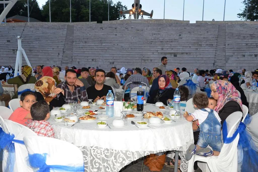 Haber: Bayraktepe Derneği Ensarlar muhacirleri ağırladı - Galeri-2