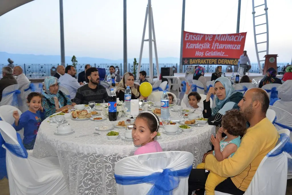 Haber: Bayraktepe Derneği Ensarlar muhacirleri ağırladı - Galeri-3