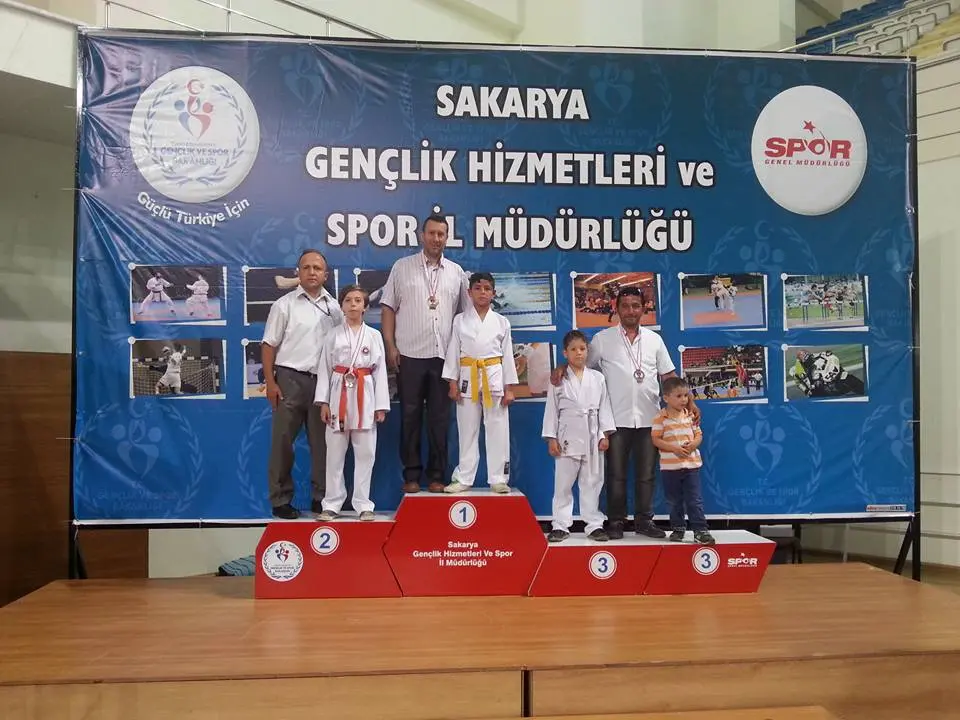 Haber: Yeşilyurt Karate Takımından 13 Madalya - Galeri-4