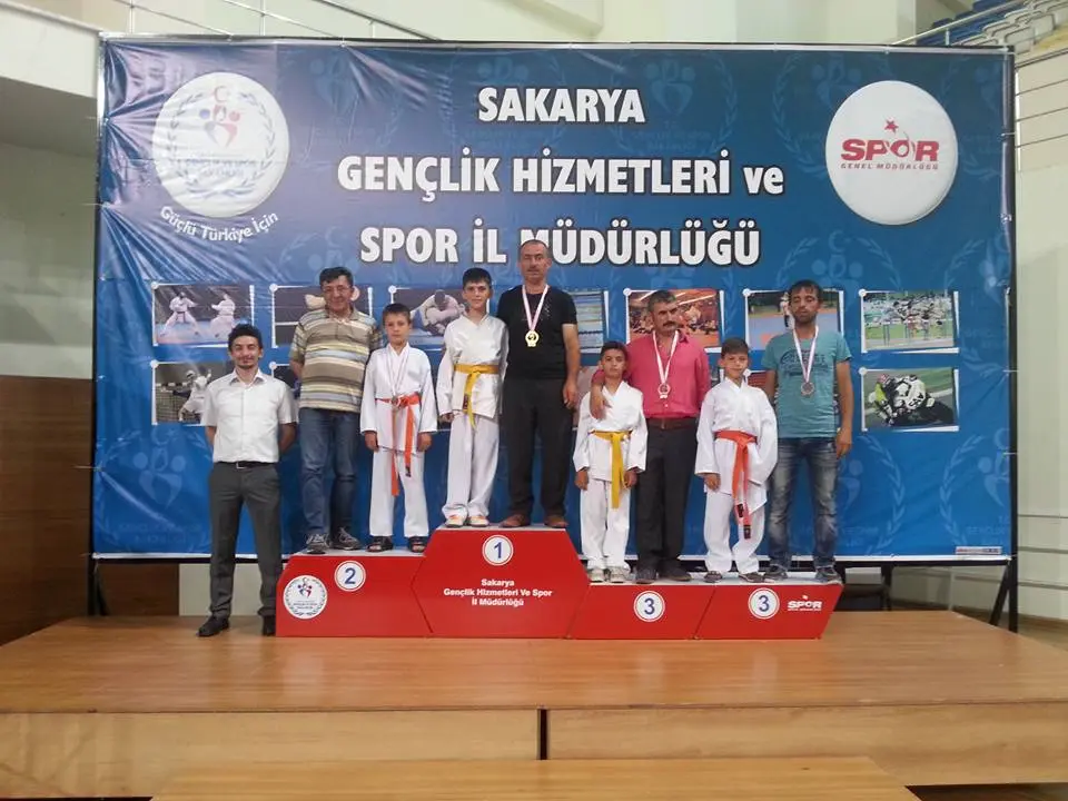 Haber: Yeşilyurt Karate Takımından 13 Madalya - Galeri-1