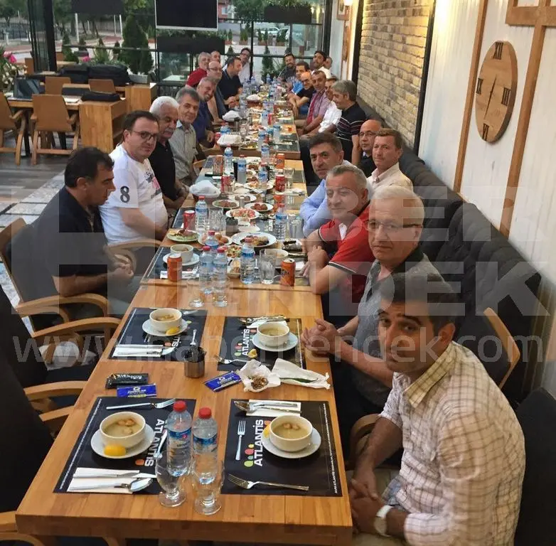 Haber: Tavla Derneği Hendek’te İlk Defa Turnuva Düzenledi - Galeri-8