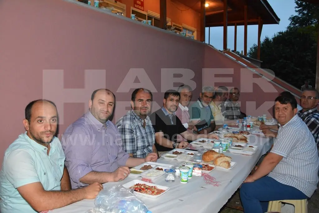 Haber: Karatoprak Mahallesi İftara Ev Sahipliği Yaptı - Galeri-3
