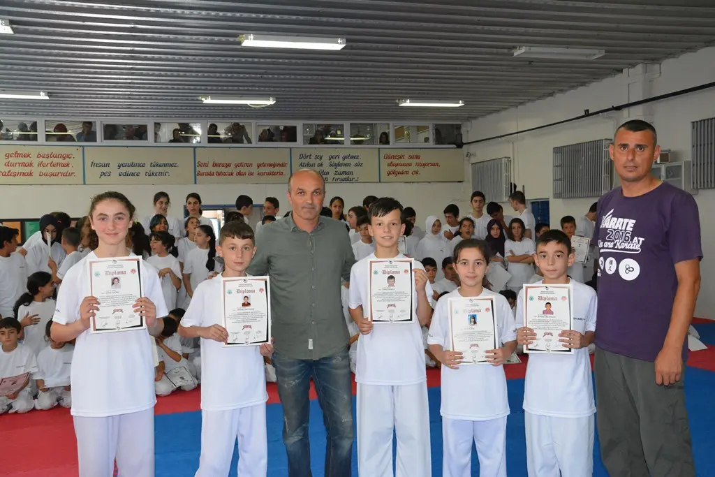 Haber: Hendek’li Karateciler Yükselmeyi Seviyor - Galeri-4
