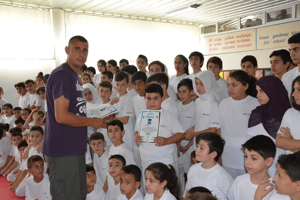 Haber: Hendek’li Karateciler Yükselmeyi Seviyor - Galeri-1