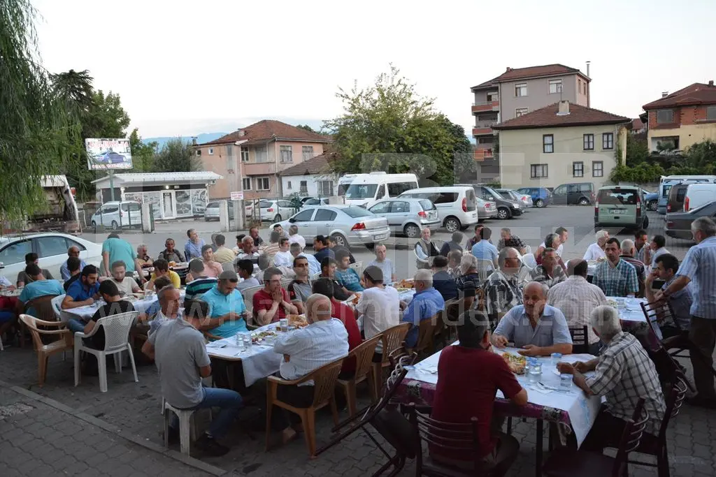 Haber: Şener Lokantasından Çeyrek Asırlık İftar Geleneği - Galeri-10