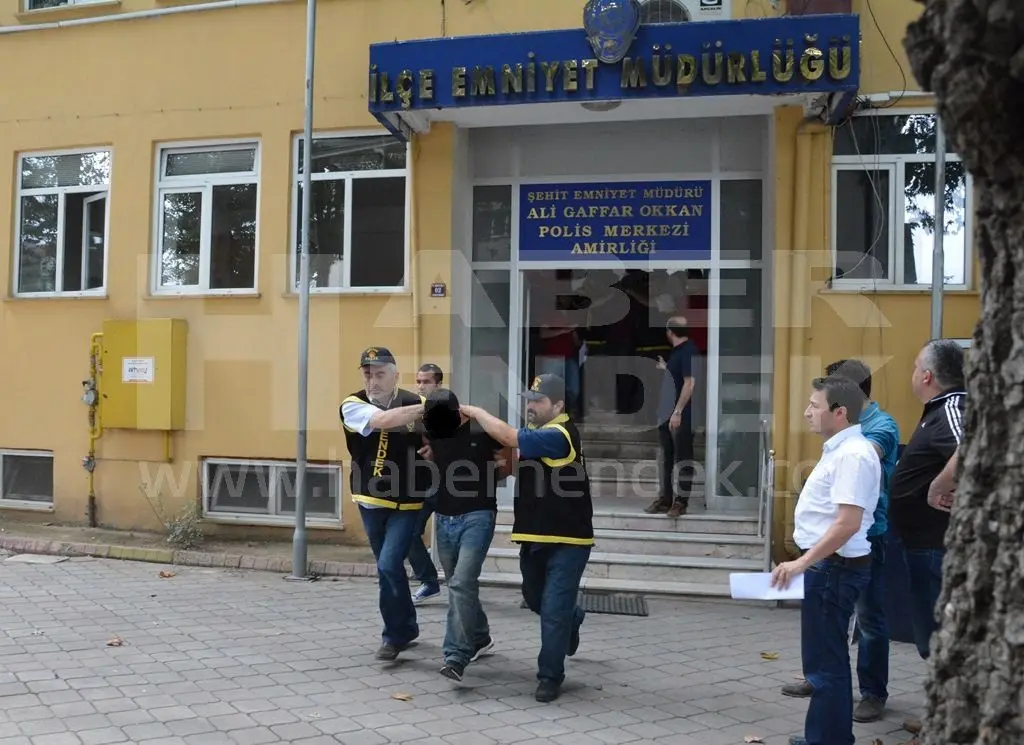 Haber: Jandarmayı Vurup Hastaneden Kaçırılan Uyuşturucu Baronu Hendek’te Yakalandı - Öne Çıkan