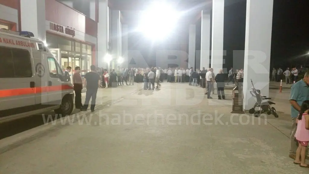 Haber: Bağlantı Yolunda Kaza 1 Ölü 9 Yaralı - Galeri-1