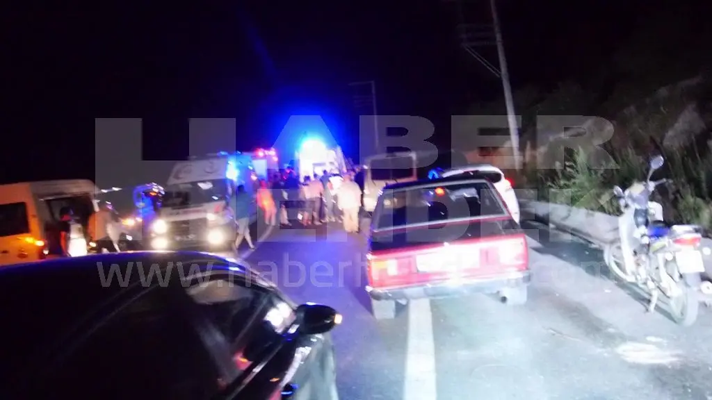 Haber: Otomobil Şarampole Uçtu 1 Ölü 4 Yaralı - Galeri-2